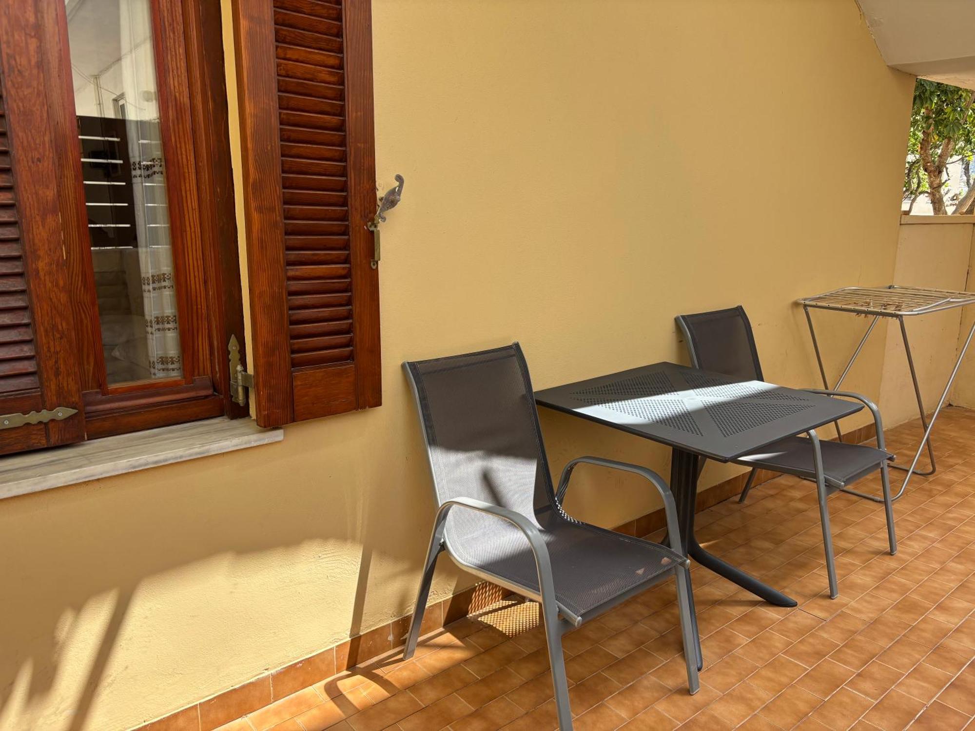 Stelios Rooms Palaiochora Exterior photo