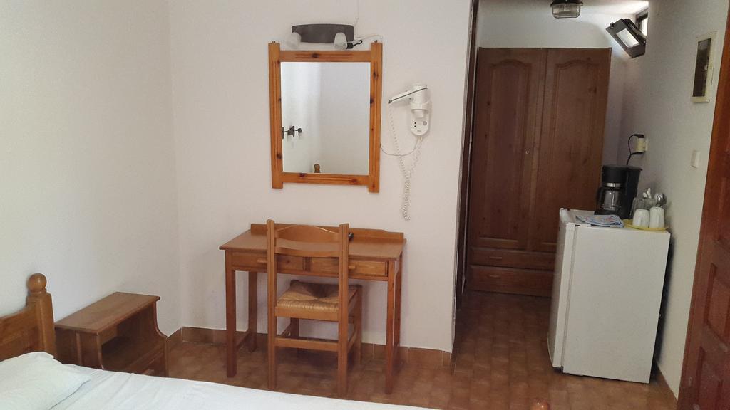 Stelios Rooms Palaiochora Exterior photo