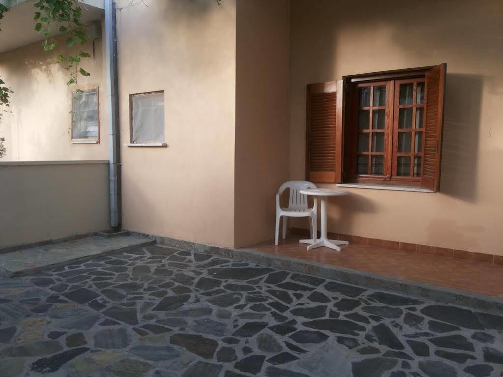 Stelios Rooms Palaiochora Exterior photo