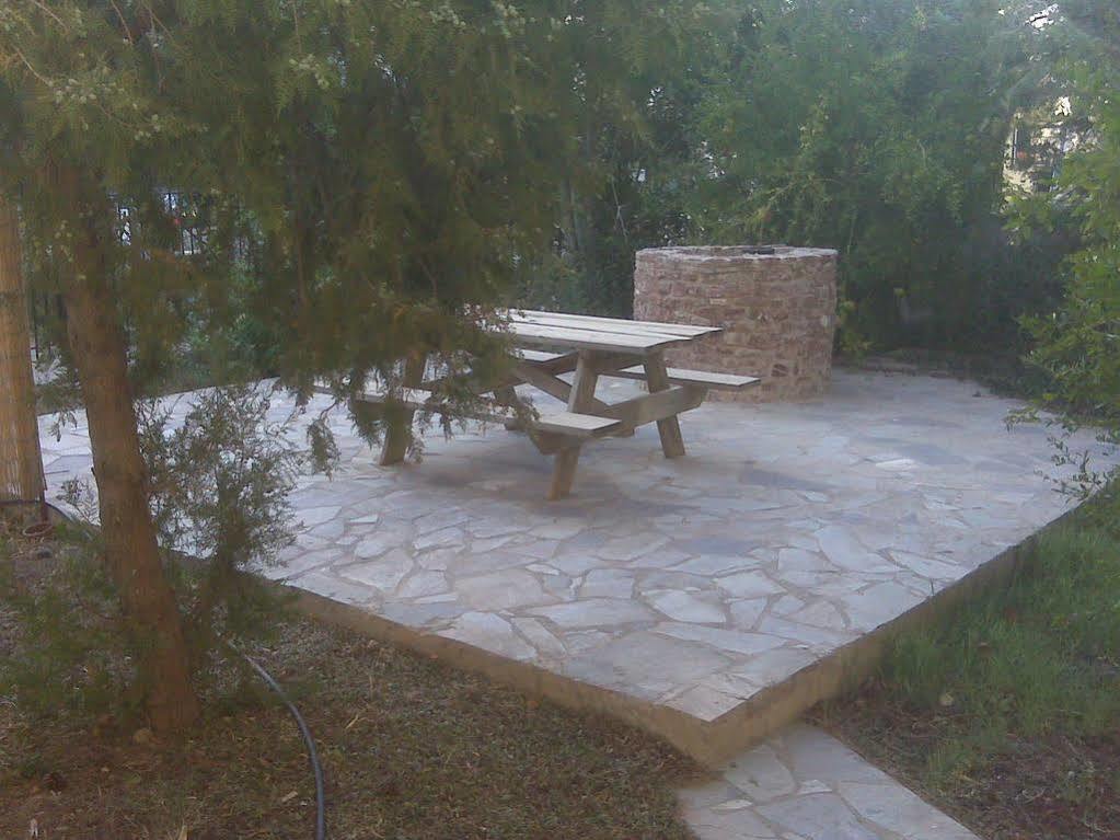 Stelios Rooms Palaiochora Exterior photo